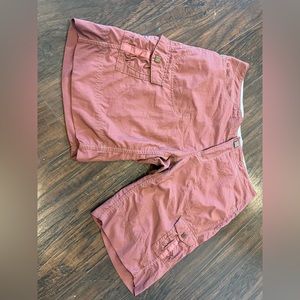 Mountain Hard wear shorts (womens 10)